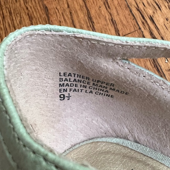 BC t-strap kitten heels in size 9.5 - Picture 7 of 7